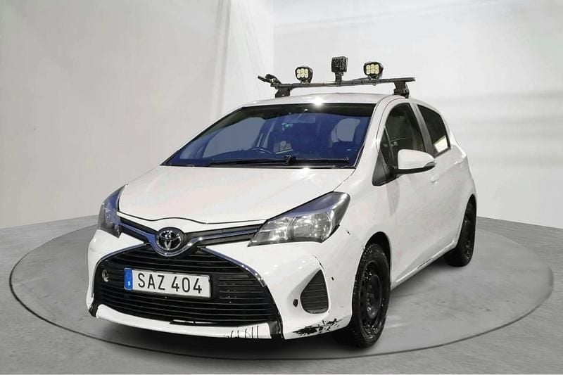 Vit Begagnad 2014 Toyota Yaris | 35 000 kr - Bild 1/4