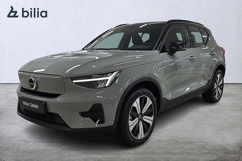 Grön Begagnad 2023 Volvo XC40 Core SUV | 339 000 kr - Bild 1/4