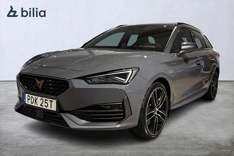 Grå Begagnad 2021 Cupra Leon Kombi | 259 900 kr (Marknadspris) - Bild 1/4