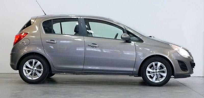 Begagnad Opel Corsa 100 HK (73 kW) 2014 Halvkombi