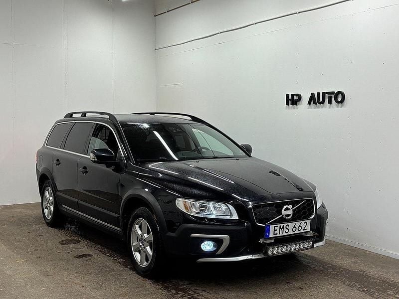 Svart Begagnad 2014 Volvo XC70 Momentum Kombi | 139 900 kr (Marknadspris) - Bild 1/4