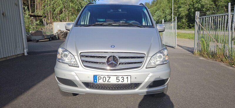 Silver Begagnad 2011 Mercedes Viano Minibuss | 180 000 kr (Marknadspris) - Bild 1/4