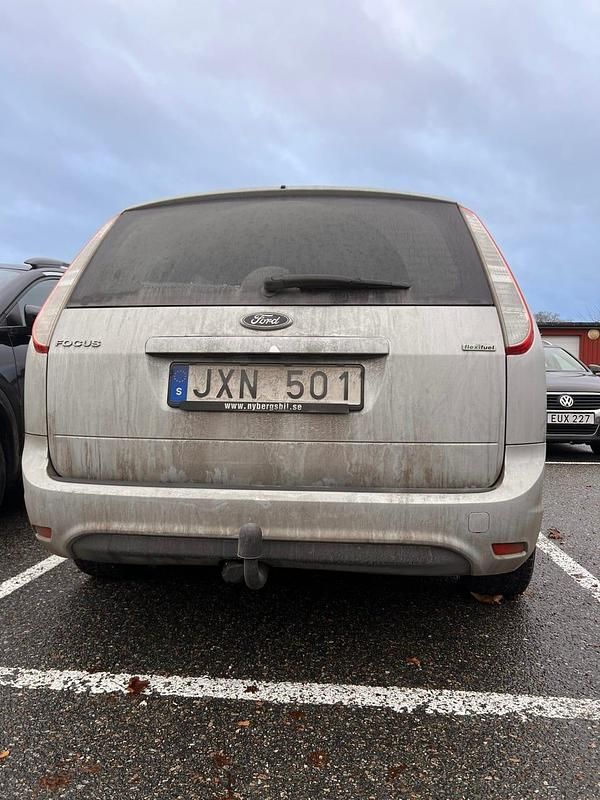 Begagnad 2010 Ford Focus Kombi | 38 500 kr (Marknadspris) - Bild 1/4