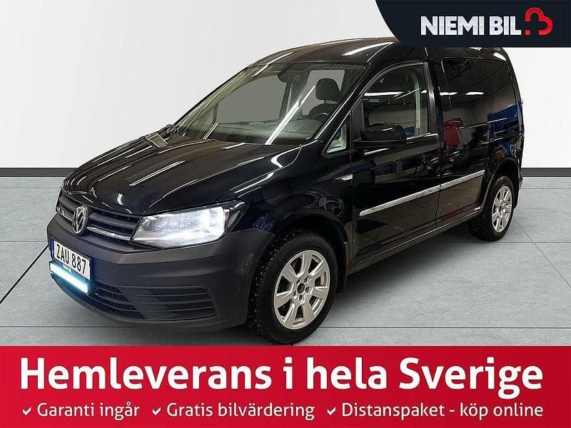 Svart Begagnad 2017 VW Caddy Minibuss | 119 900 kr (Lite dyr) - Bild 1/3