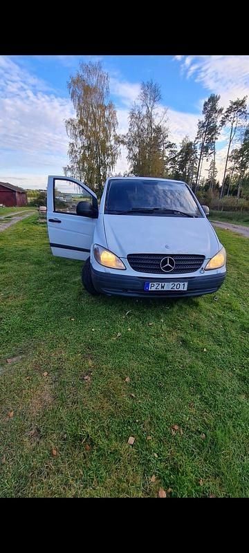 Vit Begagnad 2008 Mercedes Vito Van | 23 500 kr (Bra pris) - Bild 1/4