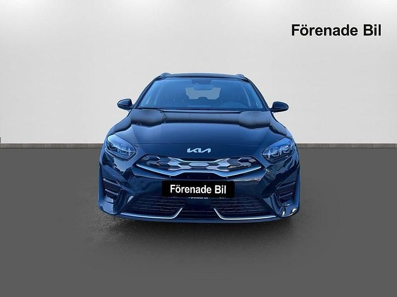 Begagnad Kia Ceed Sportswagon 141 HK (103 kW) 2022 Pearl black Kombi