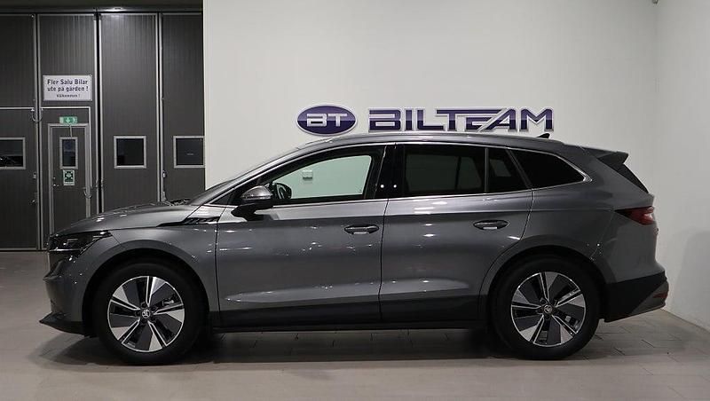 Begagnad Skoda Enyaq iV 150 kW (204 HK) 2022 Grå SUV