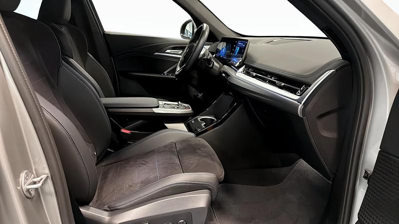 Begagnad BMW X1 M Sport 150 HK (110 kW) 2025 Grå (silver) SUV