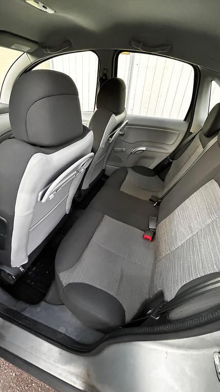 Begagnad 2004 Citroën C3 | 23 000 kr (Dyr) - Bild 1/4