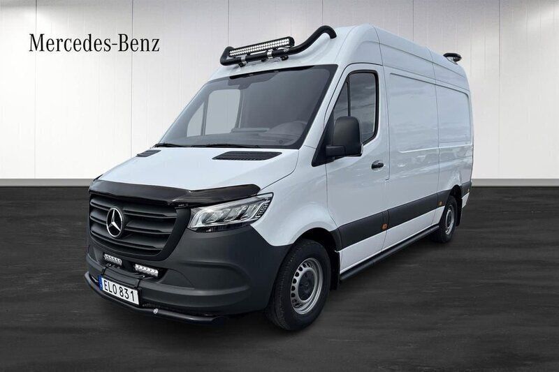 Vit Begagnad 2023 Mercedes Sprinter Van | 645 000 kr (Dyr) - Bild 1/4