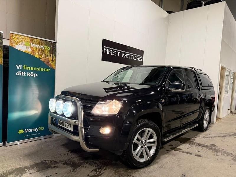 Svart Begagnad 2014 VW Amarok Highline Pickup | 159 900 kr (Marknadspris) - Bild 1/4