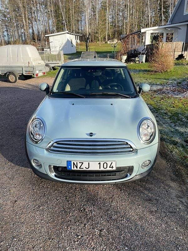 Begagnad 2014 Mini ONE Halvkombi | 90 000 kr (Marknadspris) - Bild 1/4