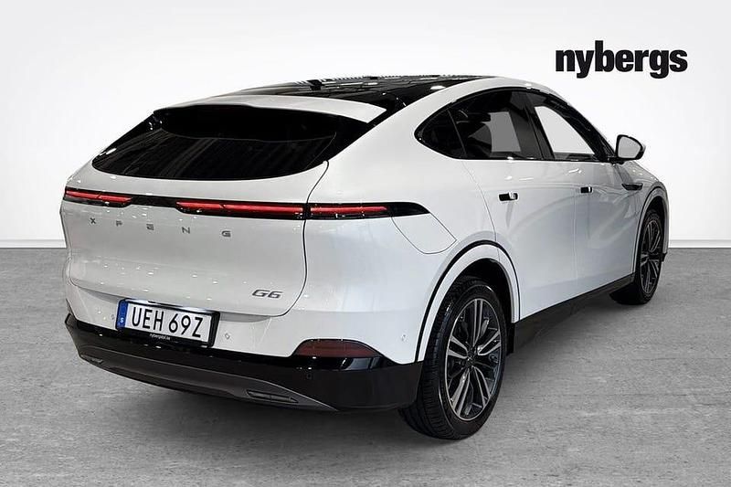 Begagnad XPENG G6 213 kW (290 HK) 2024 Vit SUV