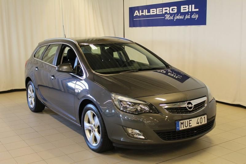 Sald Opel Astra 12 Kombi 114 50 Begagnad 12 8 861 Mil I Ljungby