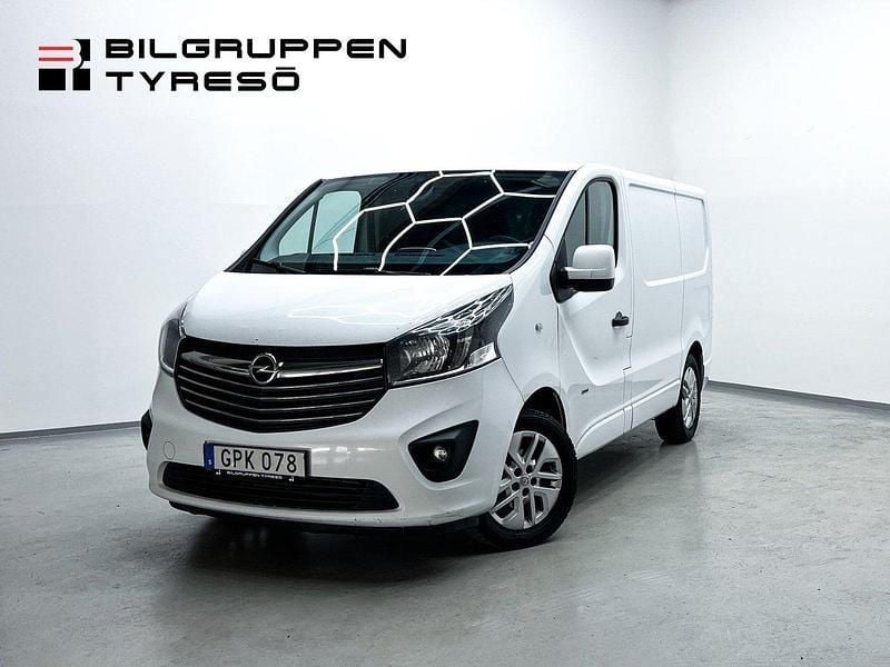 Vit Begagnad 2015 Opel Vivaro Van | 84 900 kr (Marknadspris) - Bild 1/4