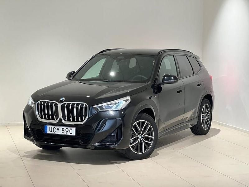 Svart Begagnad 2025 BMW X1 M Sport SUV | 399 000 kr (Bra pris) - Bild 1/4