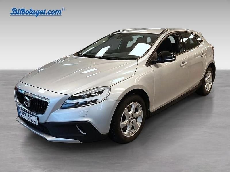 Silver Begagnad 2018 Volvo V40 CC Business Edition Kombi | 169 900 kr (Marknadspris) - Bild 1/4