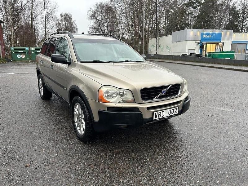 Begagnad 2004 Volvo XC90 SUV | 55 000 kr (Marknadspris) - Bild 1/4
