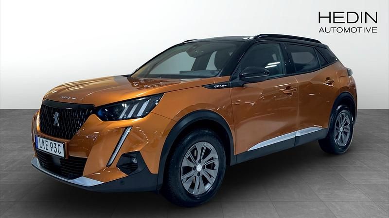 Orange Begagnad 2020 Peugeot 2008 SUV | 179 900 kr (Lite dyr) - Bild 1/4