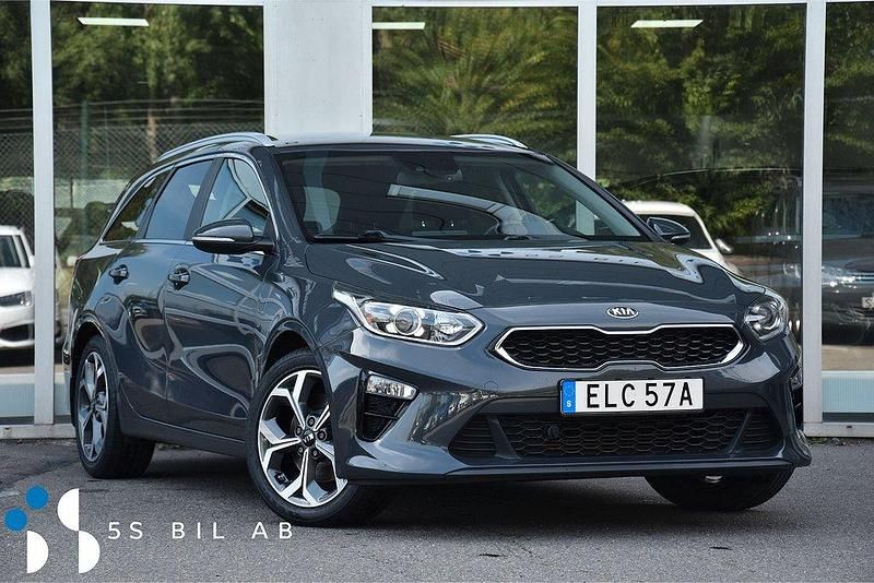 Grå Begagnad 2019 Kia Ceed Sportswagon Kombi | 179 900 kr (Marknadspris) - Bild 1/4