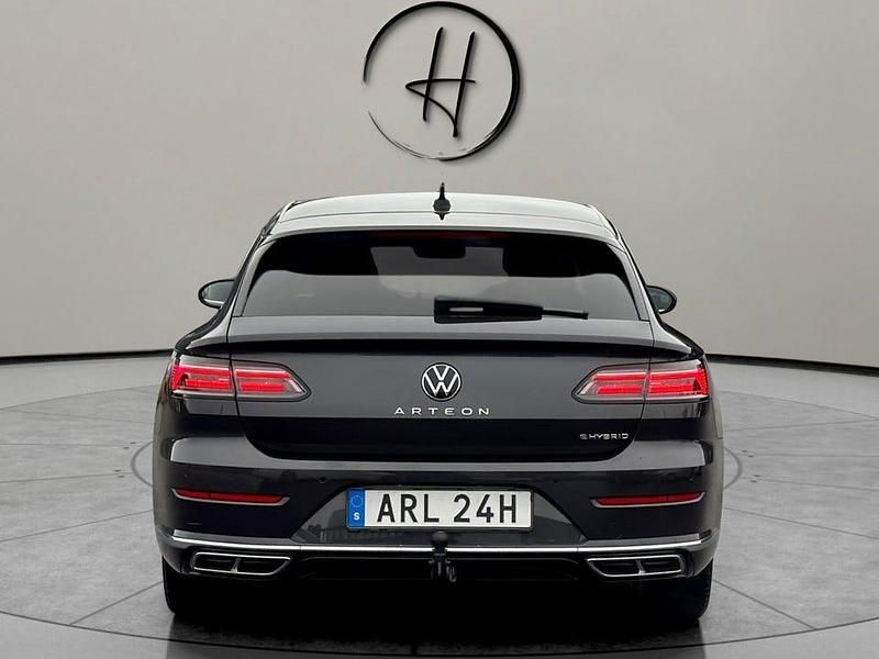 Begagnad VW Arteon R-line 218 HK (160 kW) 2021 Mörkgrå Kombi