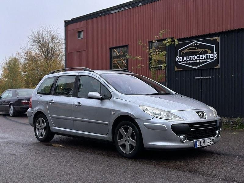 Ljusgrå Begagnad 2006 Peugeot 307 Kombi | 15 900 kr (Marknadspris) - Bild 1/4