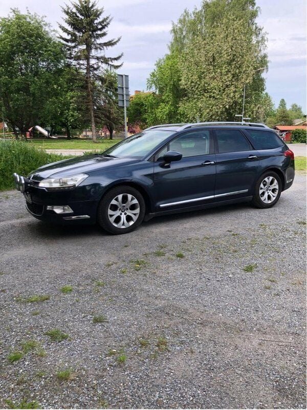 Blå Begagnad 2011 Citroën C5 Kombi | 29 000 kr (Marknadspris) - Bild 1/4