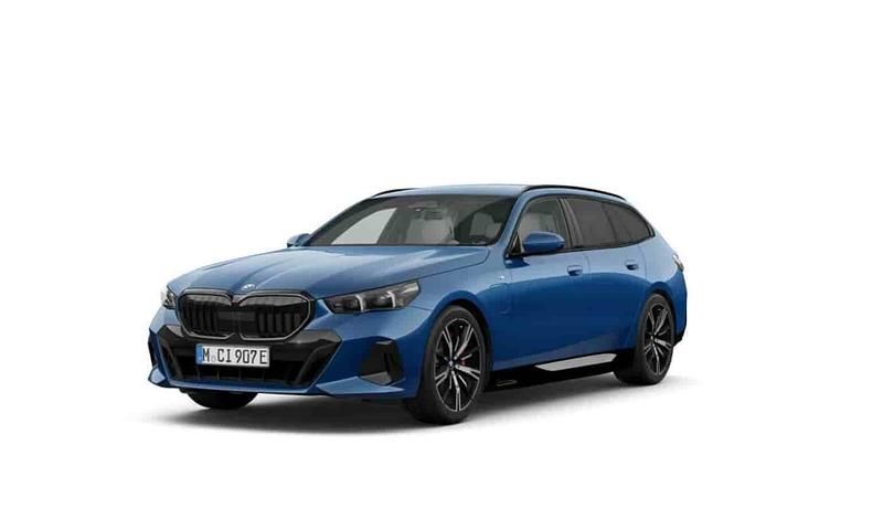 Blå Begagnad 2025 BMW 530e Kombi | 699 000 kr - Bild 1/1