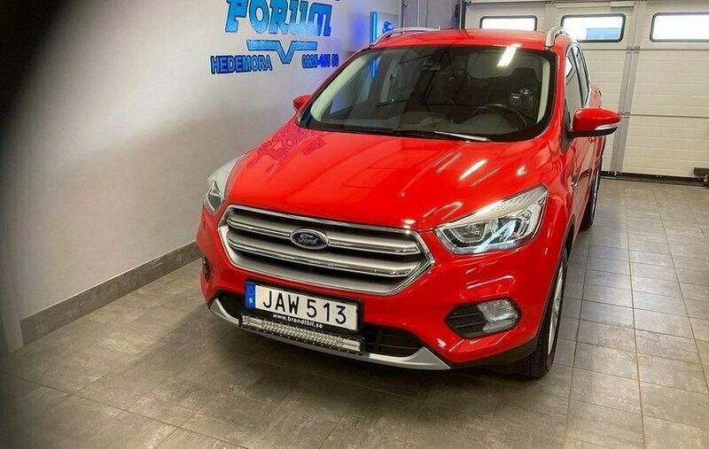 Röd Begagnad 2018 Ford Kuga SUV | 205 000 kr (Dyr) - Bild 1/4