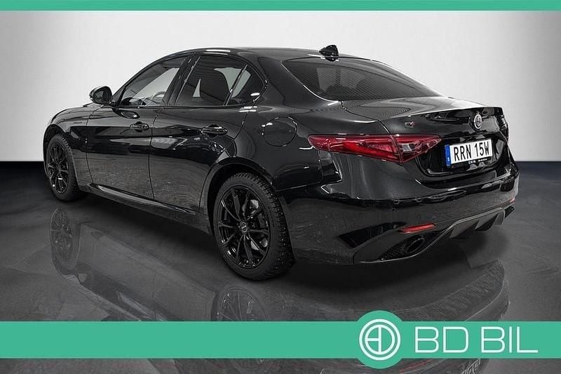 Begagnad Alfa Romeo Giulia Veloce 280 HK (205 kW) 2021 Svartmetallic Sedan