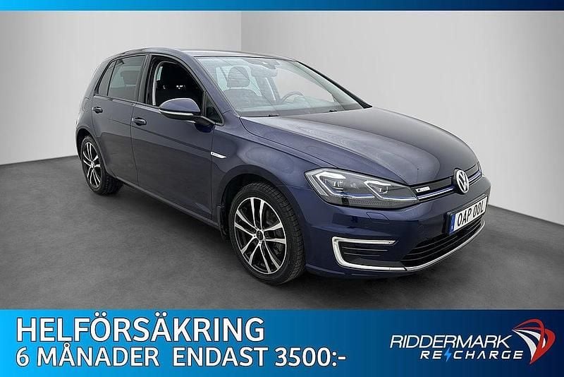 Blå Begagnad 2020 VW e-Golf Halvkombi | 189 900 kr - Bild 1/3