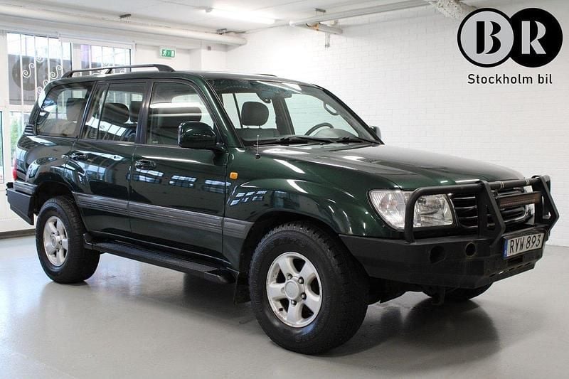 Mörkgrön (grön) Begagnad 2000 Toyota Land Cruiser SUV | 299 900 kr - Bild 1/4