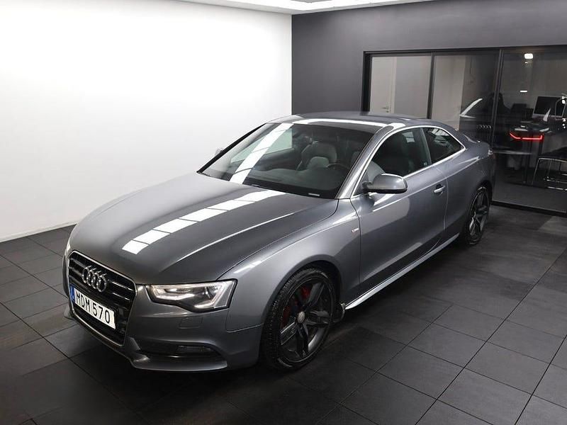 Begagnad Audi A5 S-Line 207 HK (152 kW) 2012 Grå Sportkupé