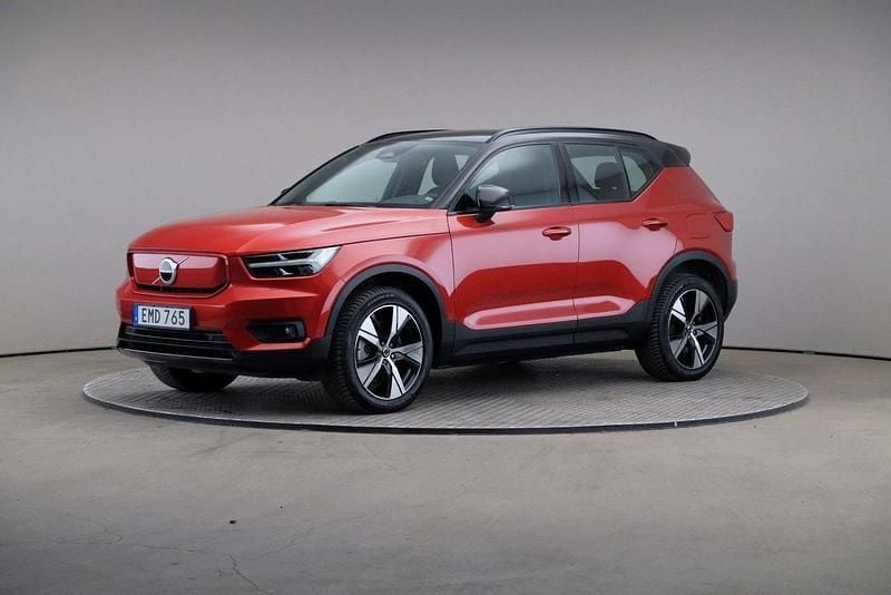 Röd Begagnad 2022 Volvo XC40 Plus SUV | 325 000 kr (Superpris) - Bild 1/4