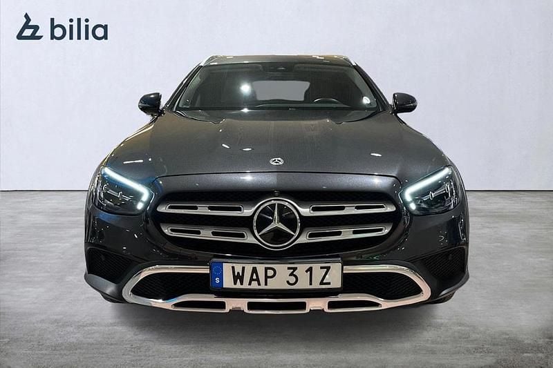 Begagnad Mercedes E220 All-Terrain 203 HK (149 kW) 2023 Grå Kombi