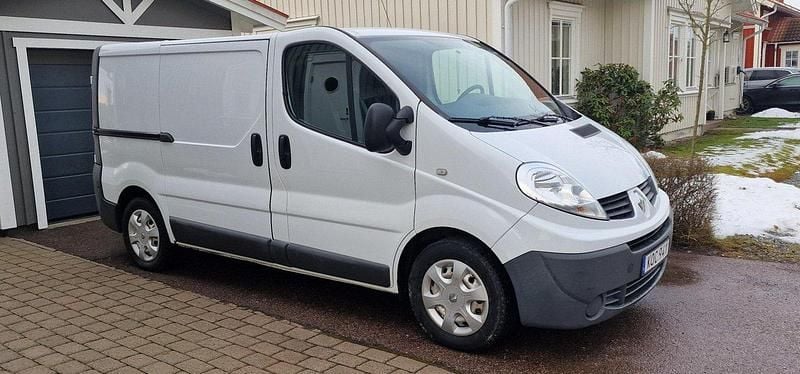 Vit Begagnad 2014 Renault Trafic Van | 79 000 kr (Marknadspris) - Bild 1/1