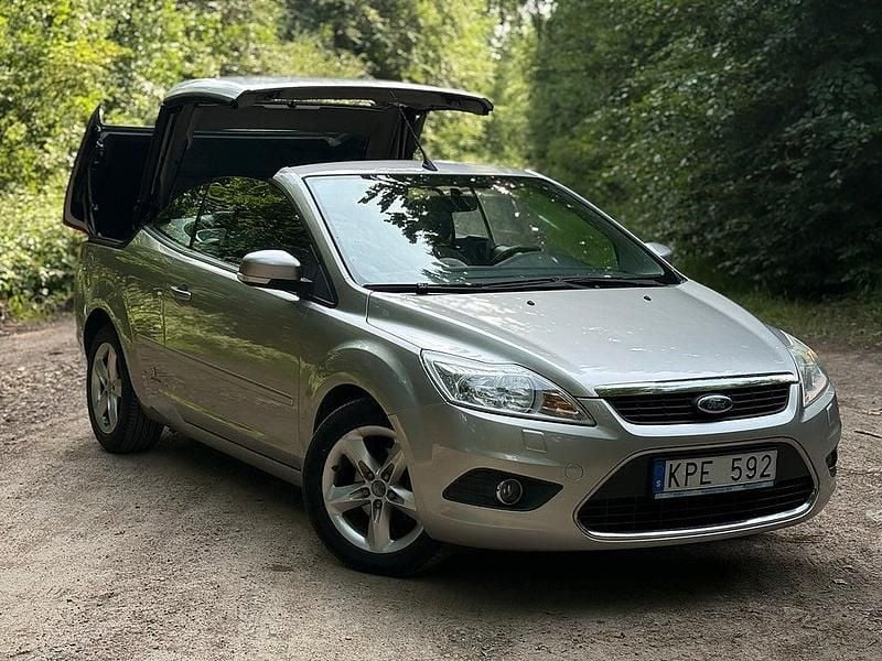 Grå Begagnad 2010 Ford Focus Cabriolet Trend Cab | 59 900 kr - Bild 1/4