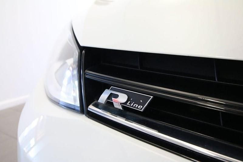 Begagnad VW Golf VII GT 150 HK (110 kW) 2016 Vit Kombi