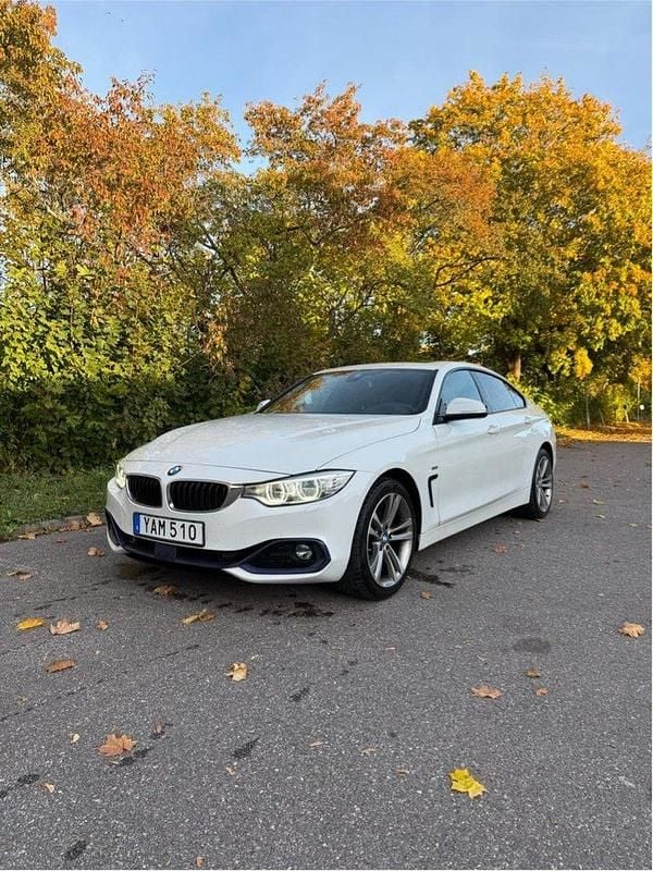 Vit Begagnad 2016 BMW 428 Gran Coupé Sport Line Sportkupé | 189 000 kr - Bild 1/4