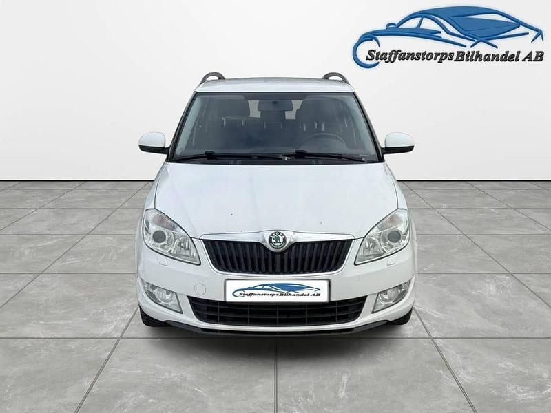 Begagnad Skoda Fabia Elegance 86 HK (63 kW) 2012 Vit Kombi