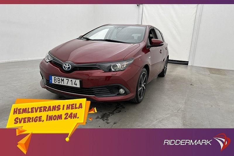 Röd Begagnad 2018 Toyota Auris Hybrid Edition Halvkombi | 179 800 kr (Marknadspris) - Bild 1/3