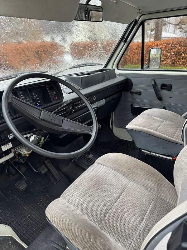Begagnad VW Caravelle 95 HK (69 kW) 1990 Minibuss