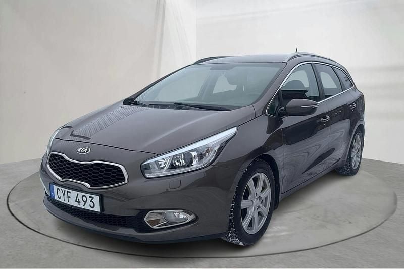 Grön Begagnad 2015 Kia Ceed Sportswagon Kombi | 78 000 kr (Bra pris) - Bild 1/4