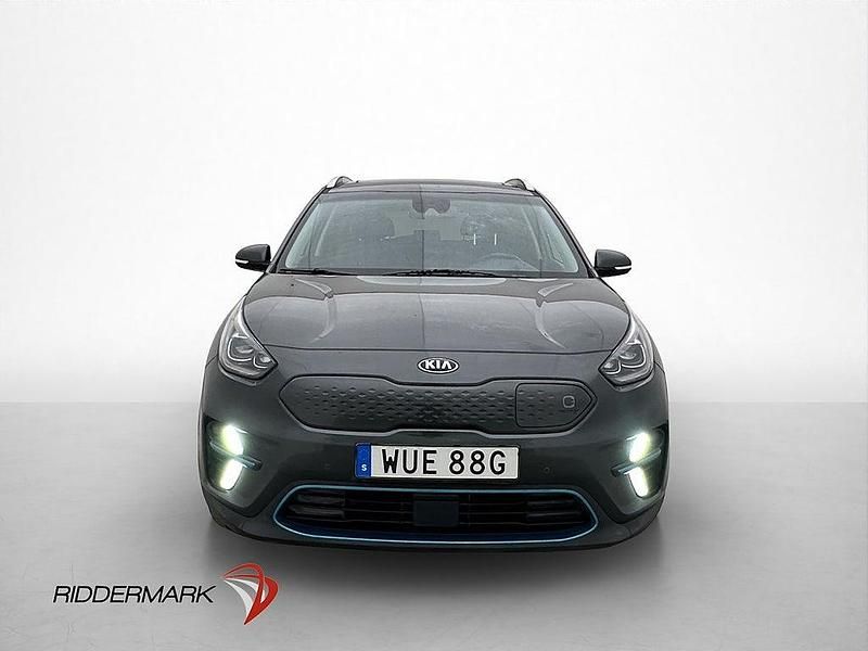 Begagnad Kia e-Niro Advance 150 kW (204 HK) 2021 Grå SUV