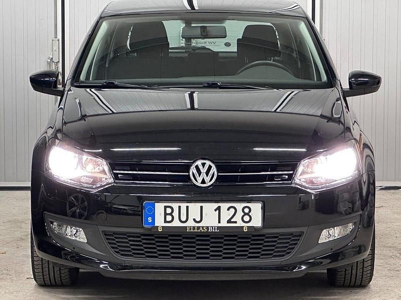 Begagnad VW Polo 86 HK (63 kW) 2014 Svart Halvkombi