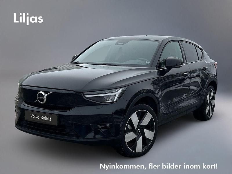 Svart Begagnad 2022 Volvo C40 Plus SUV | 394 000 kr (Marknadspris) - Bild 1/2