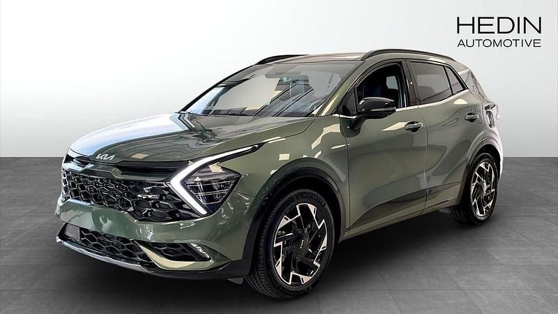Grön (green) Ny 2025 Kia Sportage GT-Line SUV | 474 900 kr (Bra pris) - Bild 1/4