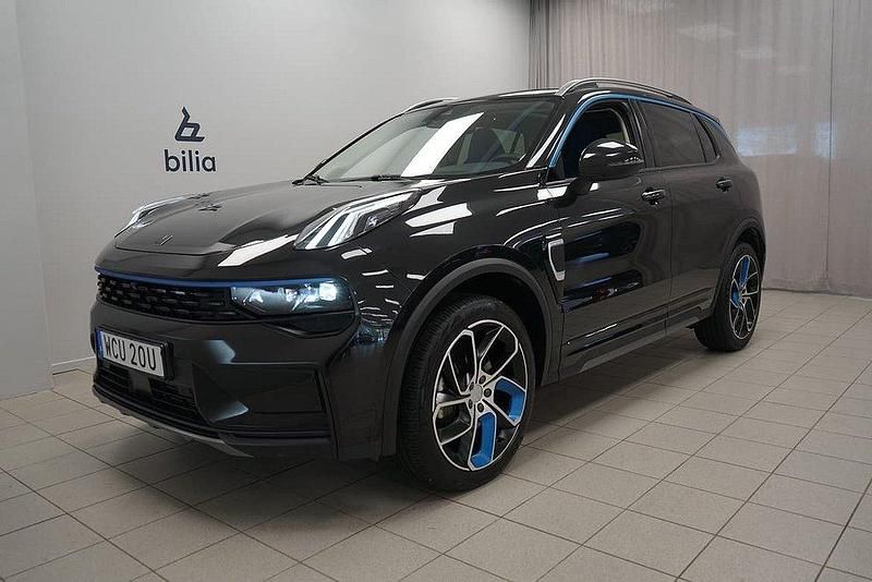 Svart Begagnad 2022 Lynk & Co 01 SUV | 299 900 kr (Marknadspris) - Bild 1/3