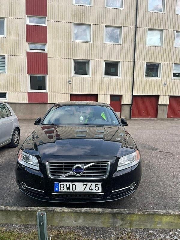 Svart Begagnad 2011 Volvo S80 Summum Sedan | 80 000 kr (Bra pris) - Bild 1/4