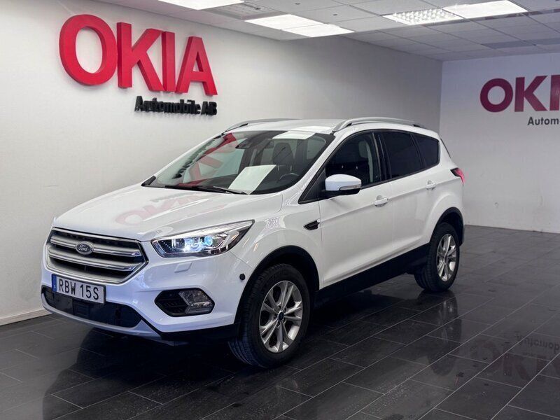 Vit Begagnad 2019 Ford Kuga Titanium SUV | 189 900 kr (Marknadspris) - Bild 1/4